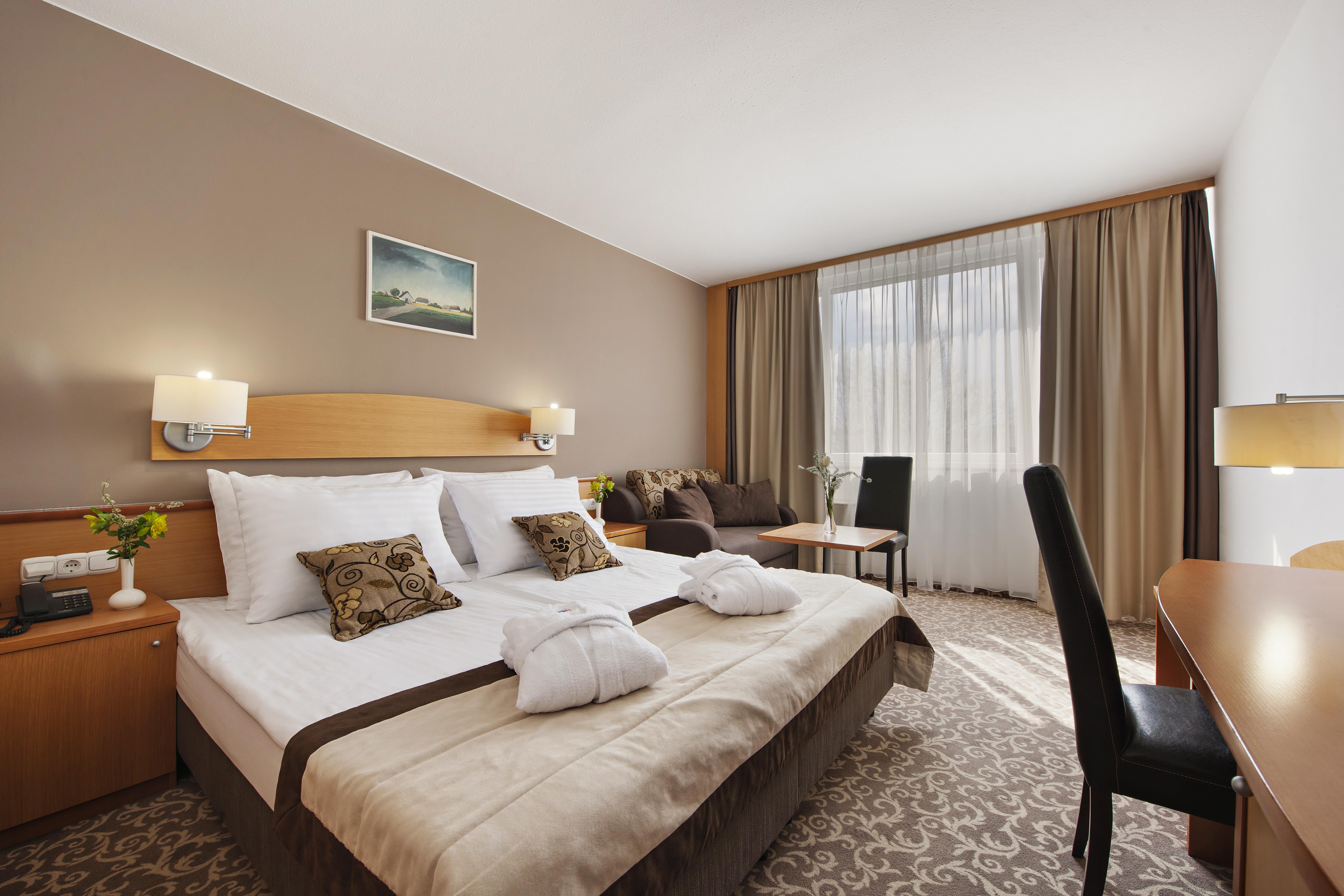 Hotel Termal - Terme 3000 - Sava Hotels & Resorts Моравске-Топлице Екстериор снимка