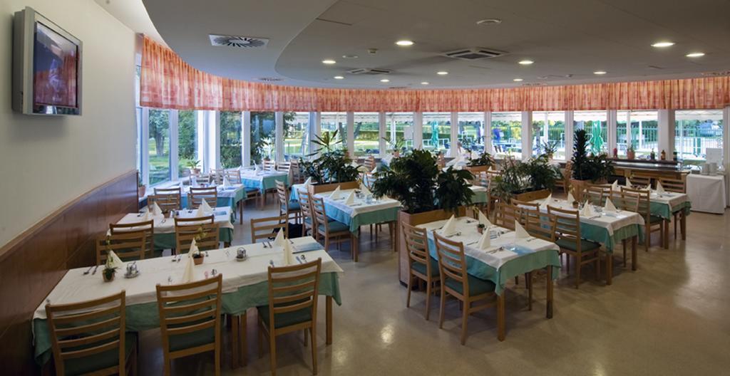 Hotel Termal - Terme 3000 - Sava Hotels & Resorts Моравске-Топлице Екстериор снимка